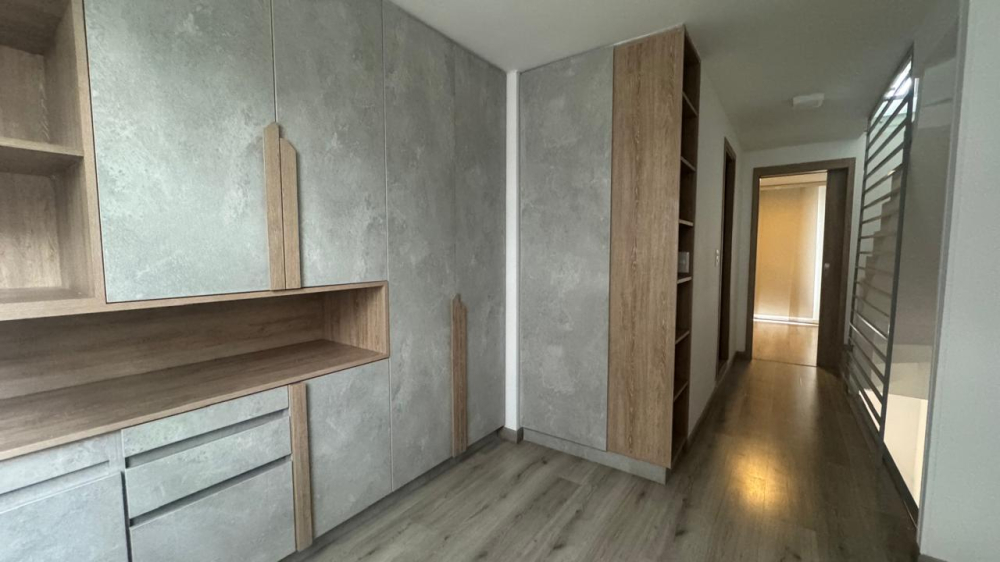 Preview Image 1